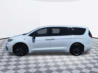 2024 Chrysler Pacifica Hybrid Select S Appearance