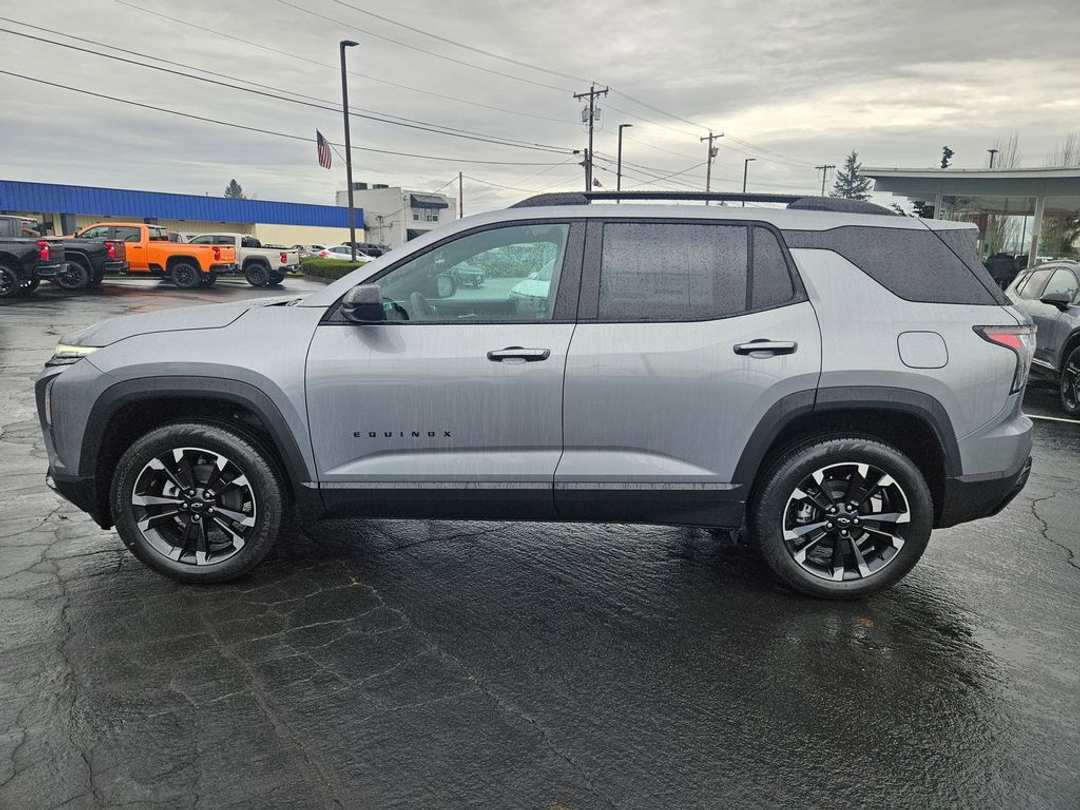 2026 Chevrolet Equinox RS - Image 2
