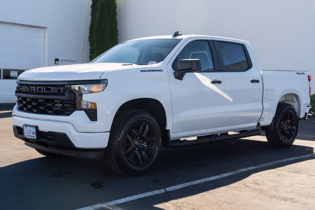 2026 Chevrolet Silverado 1500 Custom - Image 2