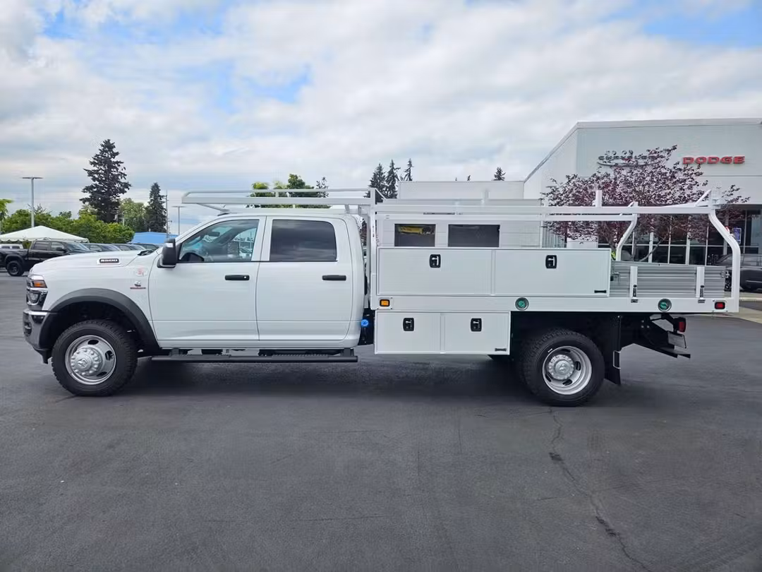 2026 Ram 5500Hd Tradesman - Image 2