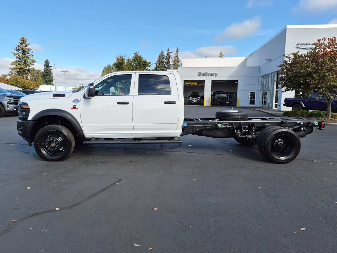 2027 Ram 5500Hd Tradesman - Image 2