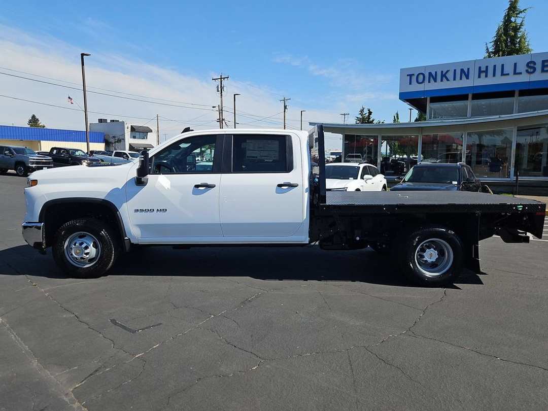 2026 Chevrolet Silverado 3500Hd Work - Image 2
