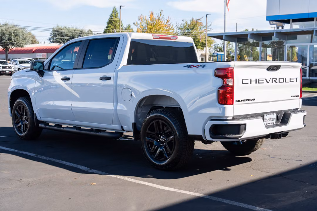2026 Chevrolet Silverado 1500 Custom - Image 3