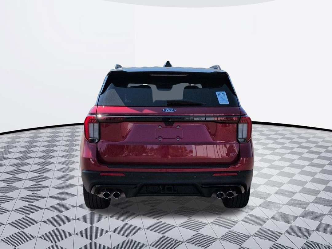 2025 Ford Explorer ST - Image 3