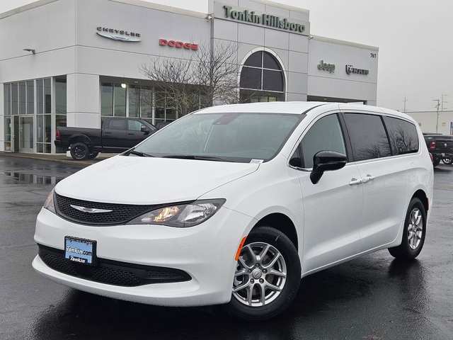 2026 Chrysler Voyager LX