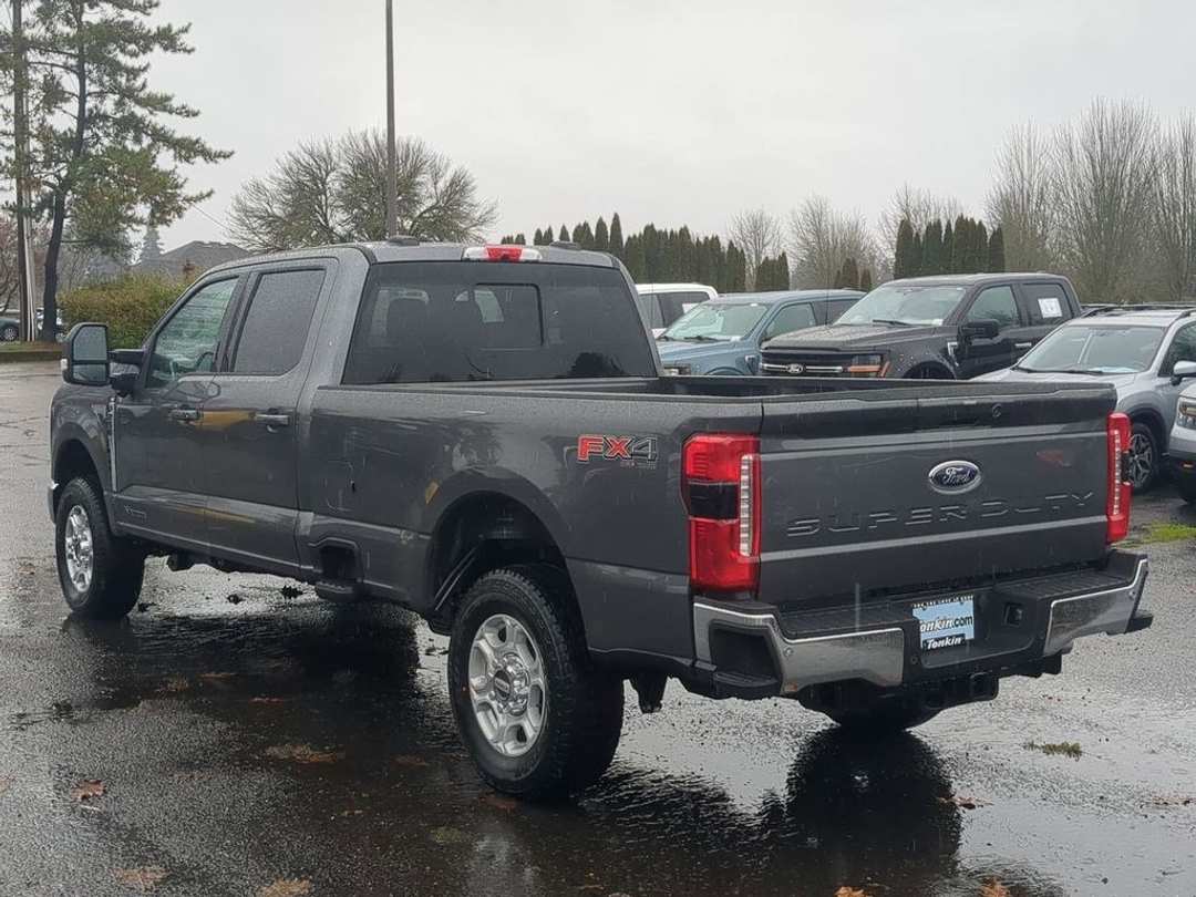 2026 Ford F-250Sd XLT - Image 2