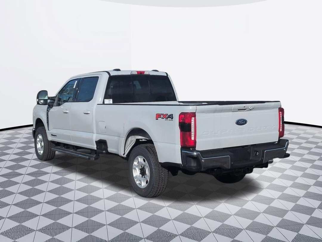2026 Ford F-250Sd XLT - Image 2