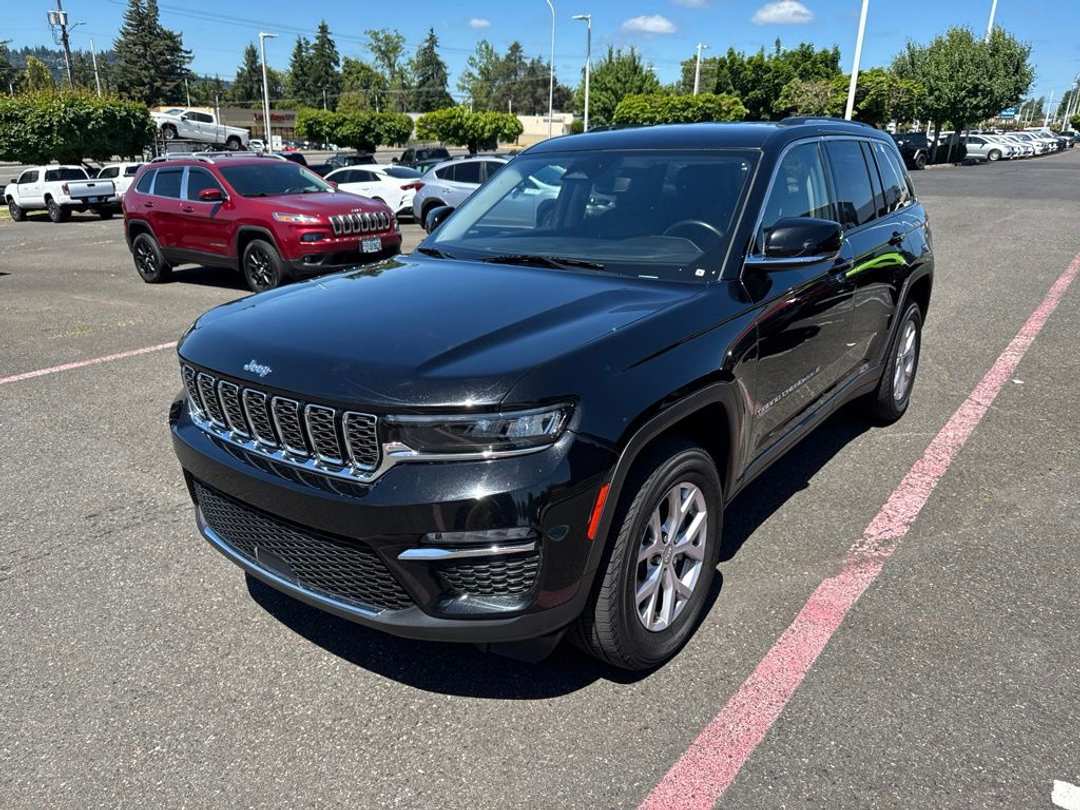 2022 Jeep Grand Cherokee Limited - Image 2