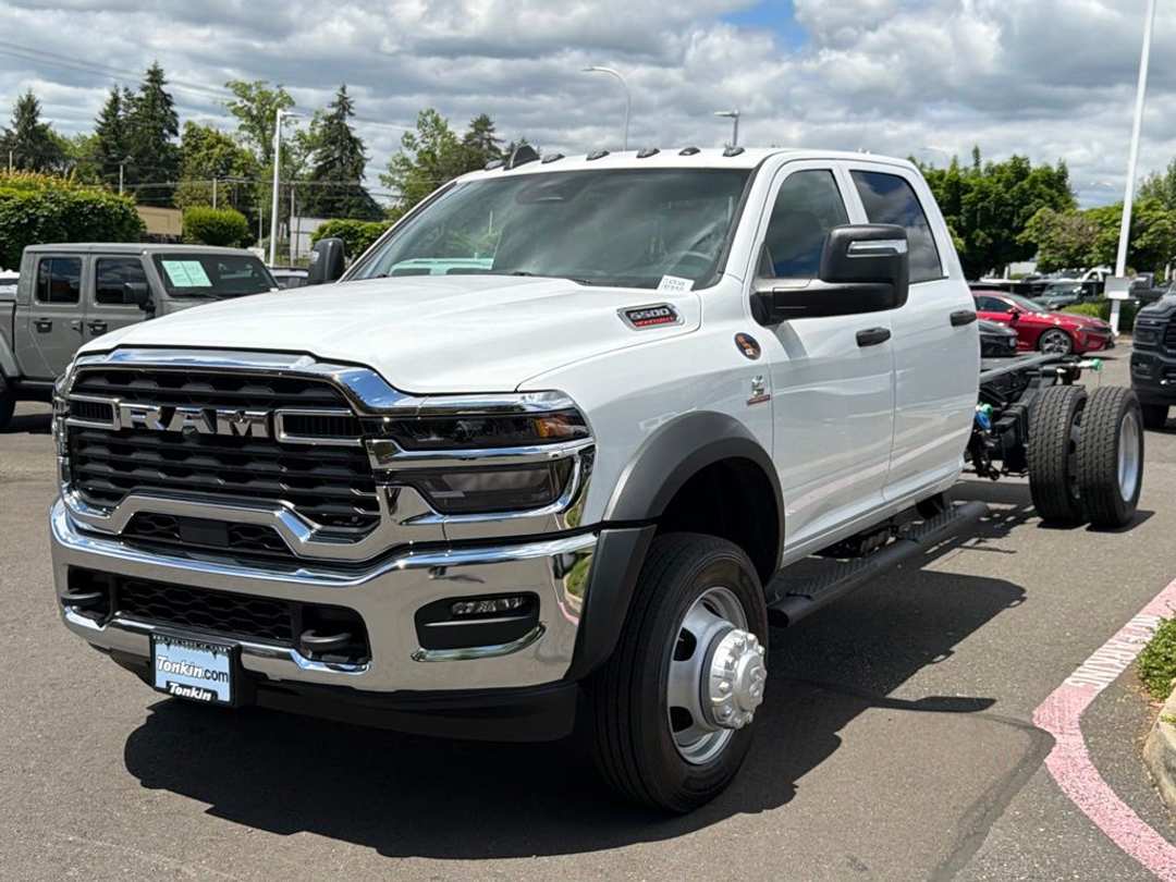 2026 Ram 5500Hd Tradesman - Image 3