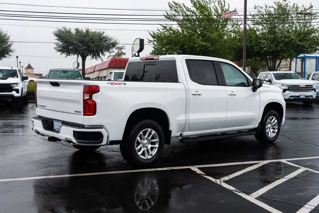 2026 Chevrolet Silverado 1500 RST - Image 3