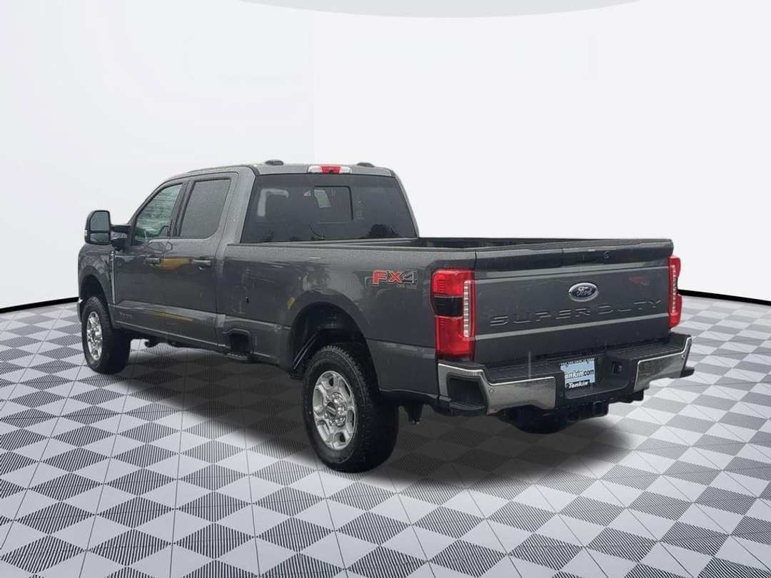 2026 Ford F-250Sd XLT - Image 2