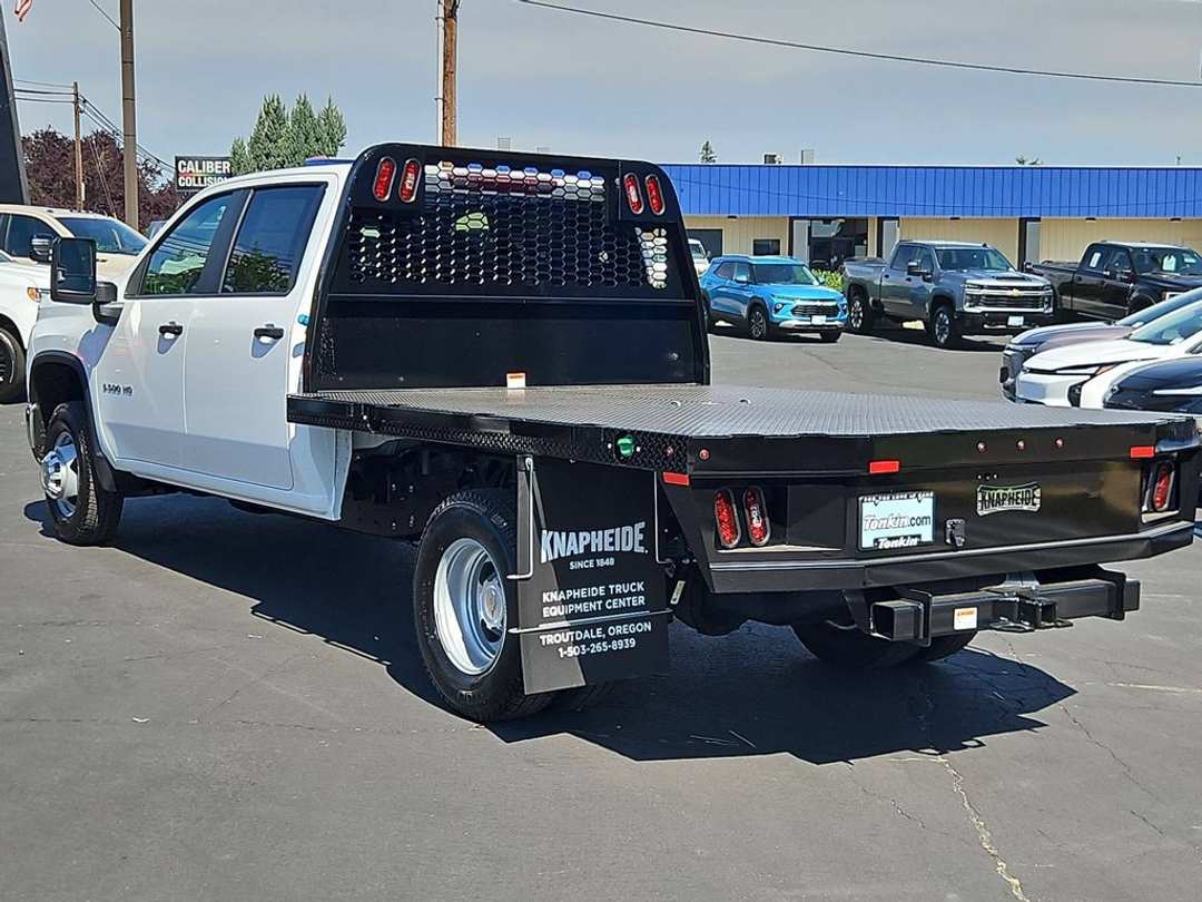 2026 Chevrolet Silverado 3500Hd Work - Image 3