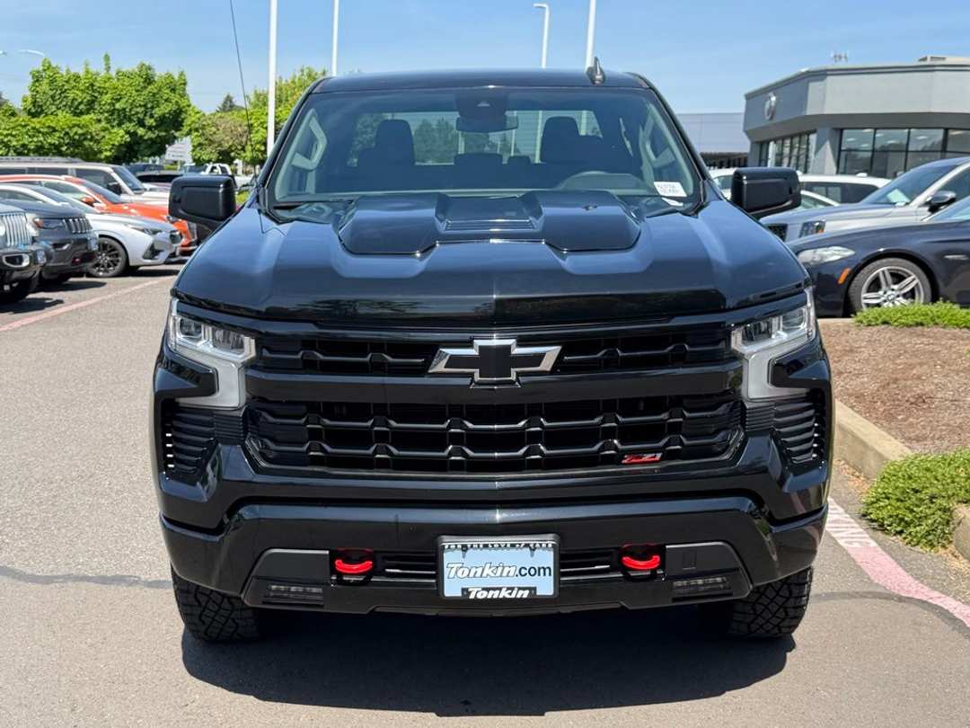 2023 Chevrolet Silverado 1500 LT Trail Boss - Image 2