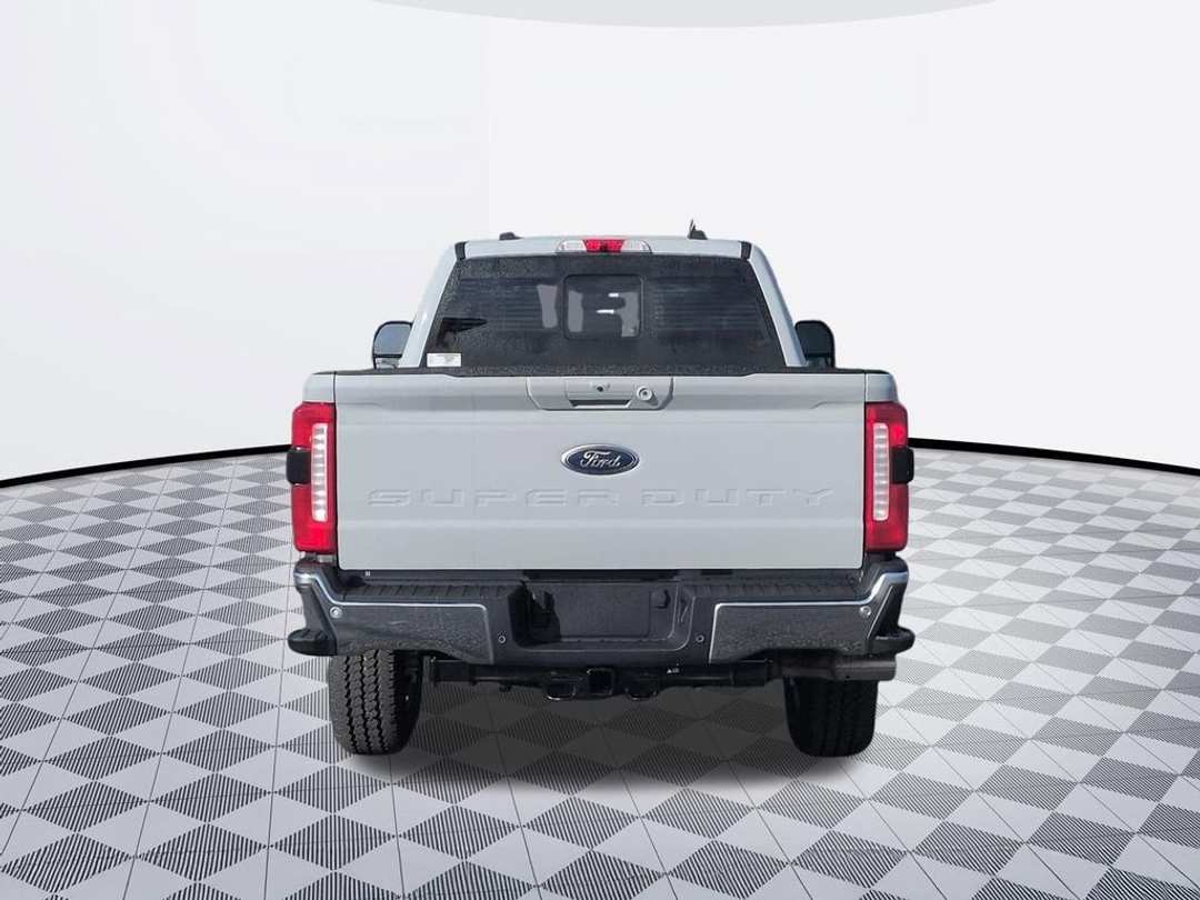 2026 Ford F-250Sd XLT - Image 3