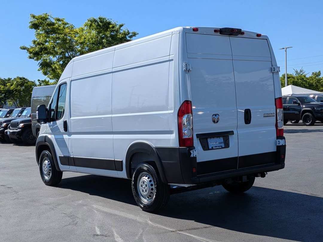 2026 Ram Promaster 2500 High Roof - Image 3