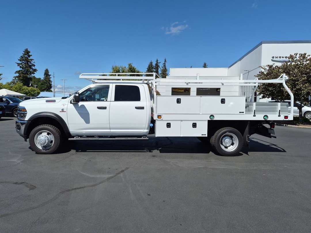 2026 Ram 5500Hd Tradesman - Image 2