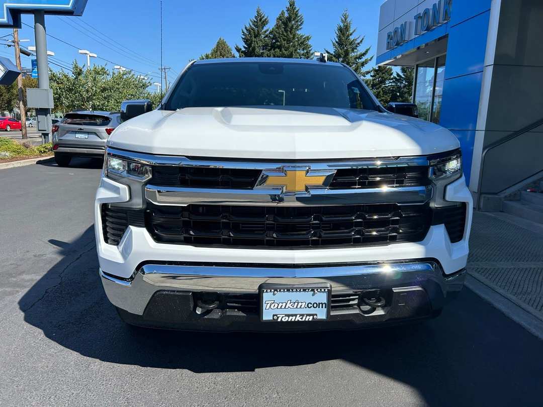 2026 Chevrolet Silverado 1500 LT - Image 3