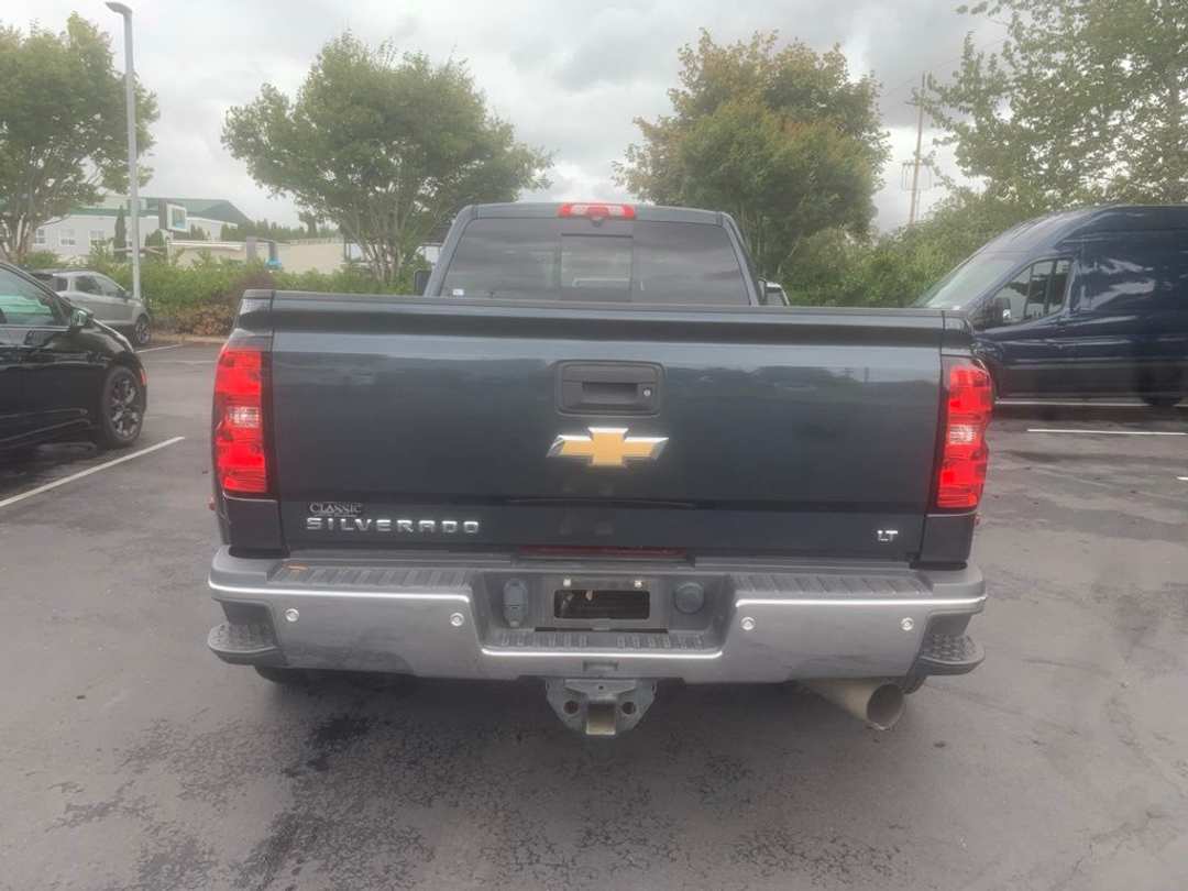 2017 Chevrolet Silverado 3500Hd LT - Image 2