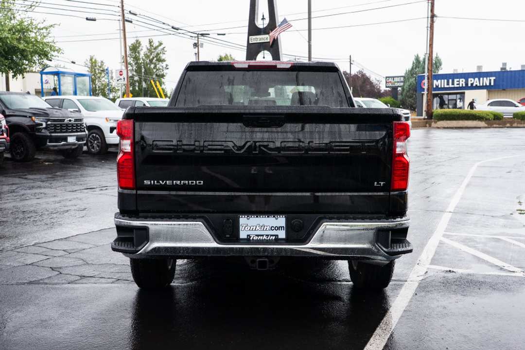 2026 Chevrolet Silverado 1500 LT - Image 2