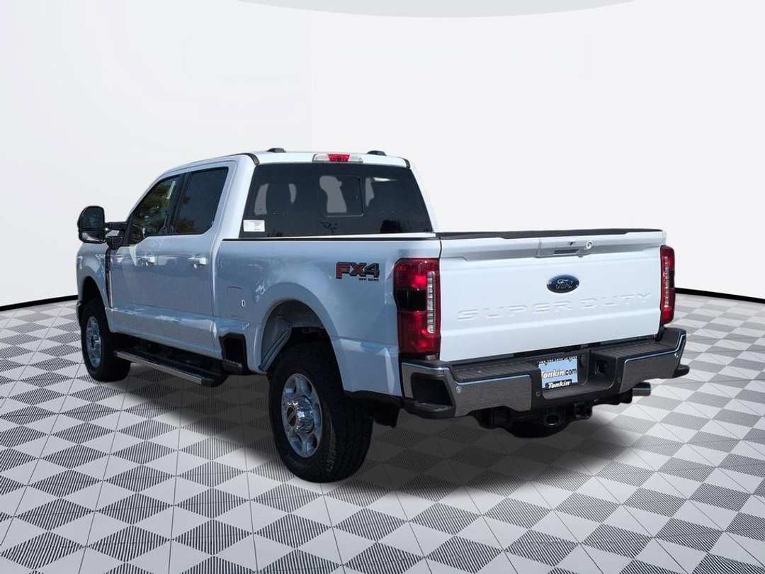 2026 Ford F-250Sd XLT - Image 2
