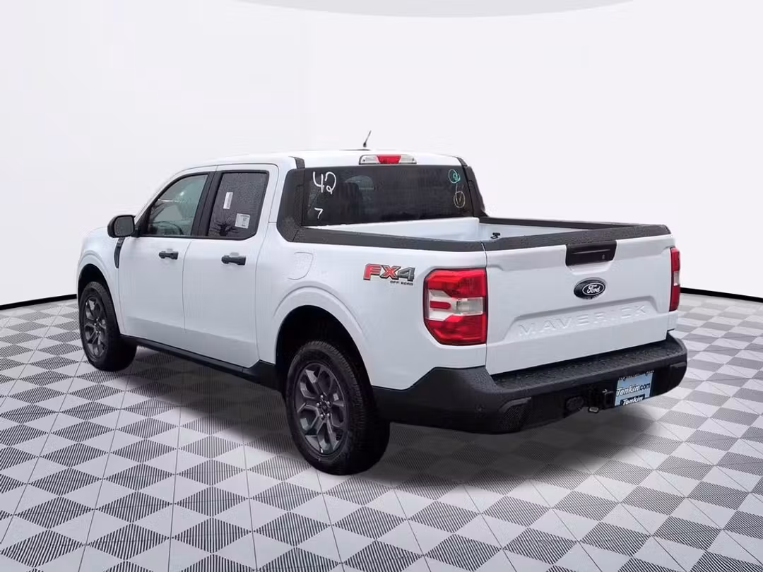 2026 Ford Maverick XLT - Image 2