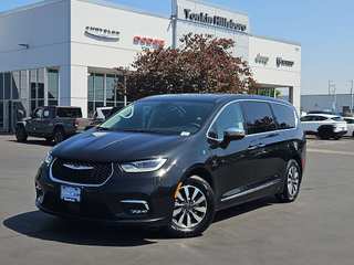 2023 Chrysler Pacifica Hybrid Limited