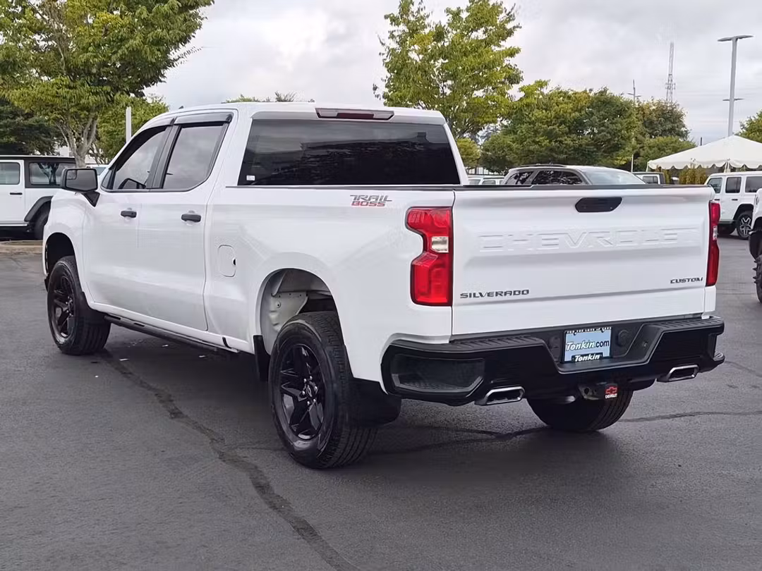 2020 Chevrolet Silverado 1500 Custom Trail Boss - Image 3