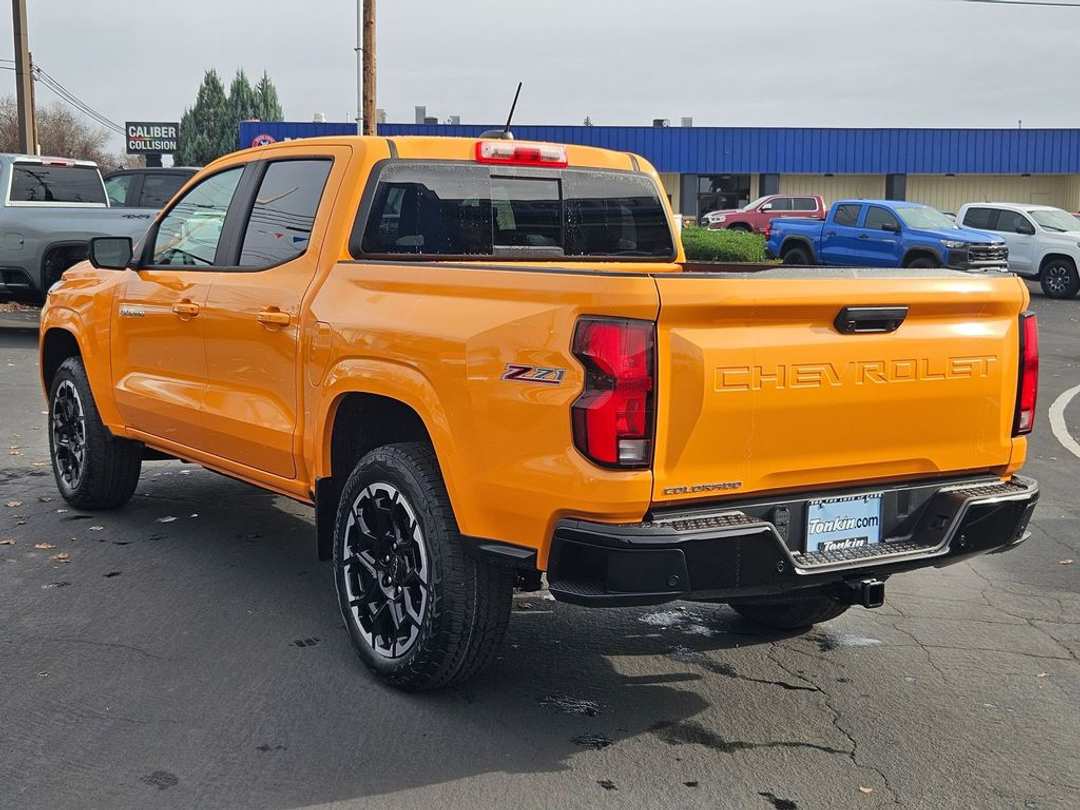 2026 Chevrolet Colorado Z71 - Image 3