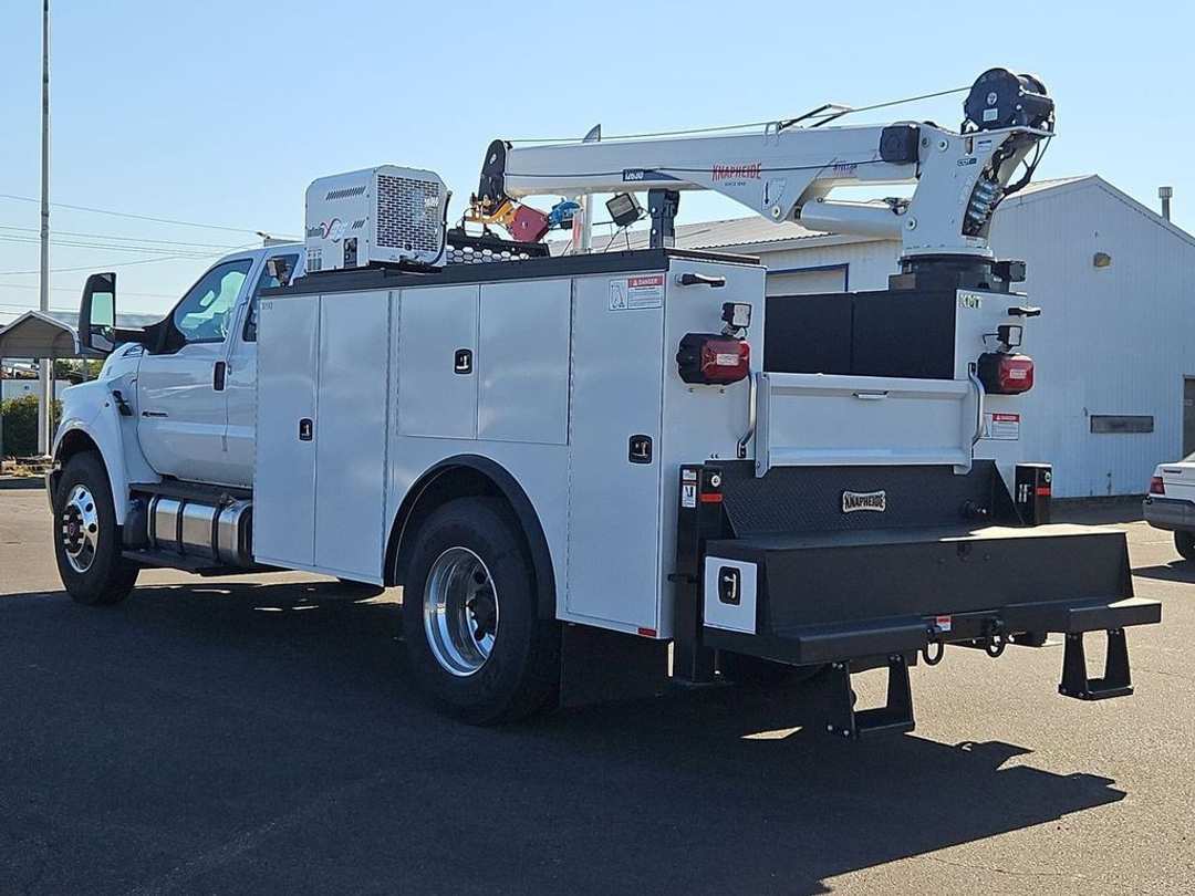 2026 Ford F-750Sd Base - Image 2