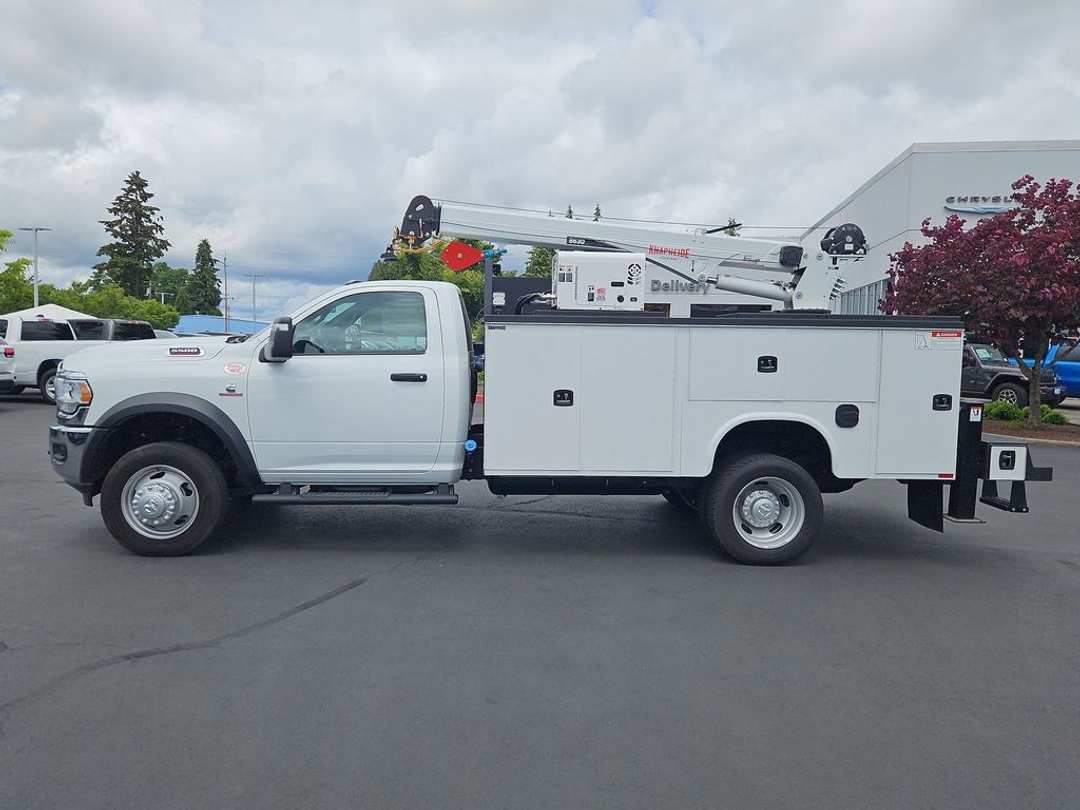 2024 Ram 5500Hd Tradesman - Image 2