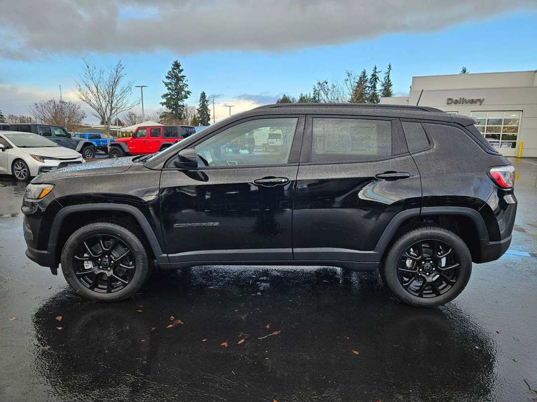 2026 Jeep Compass Latitude - Image 2