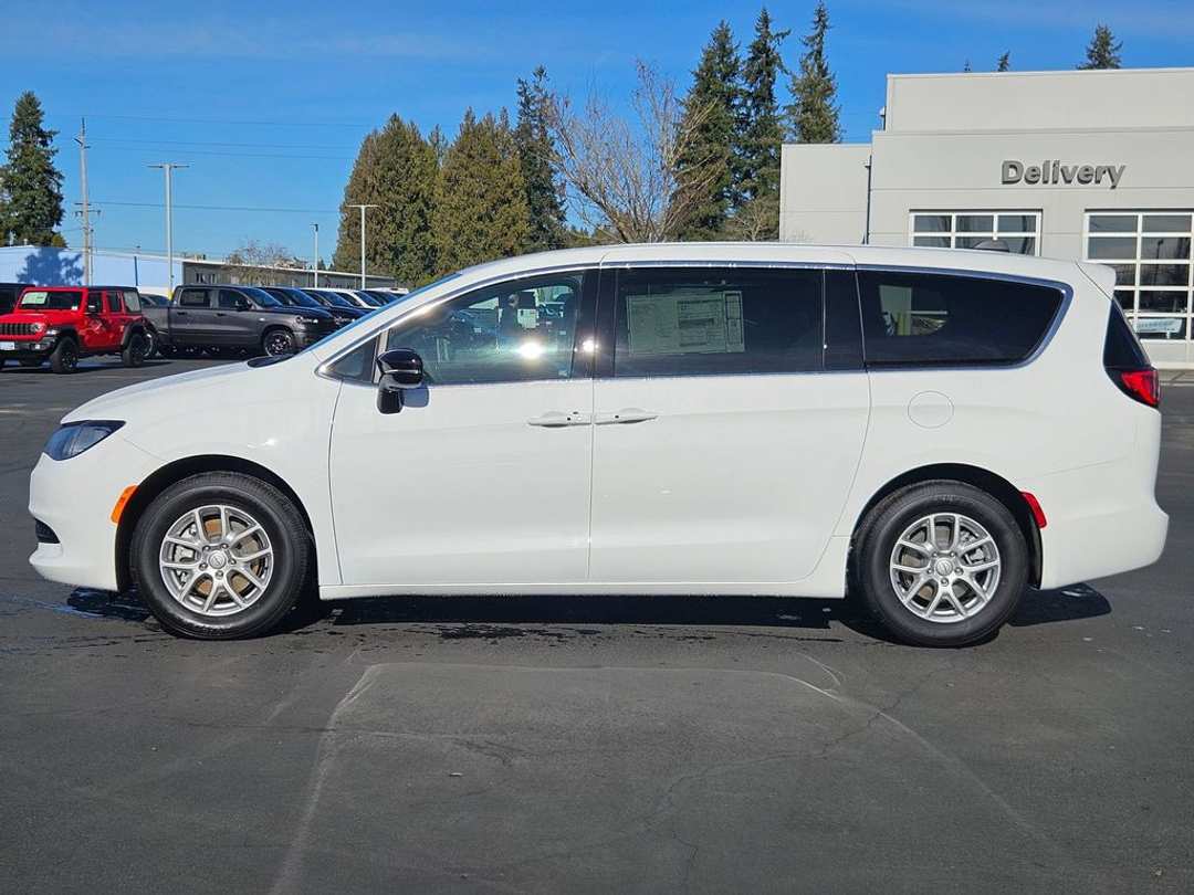 2026 Chrysler Voyager LX - Image 2