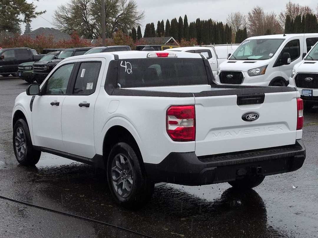 2026 Ford Maverick XLT - Image 2