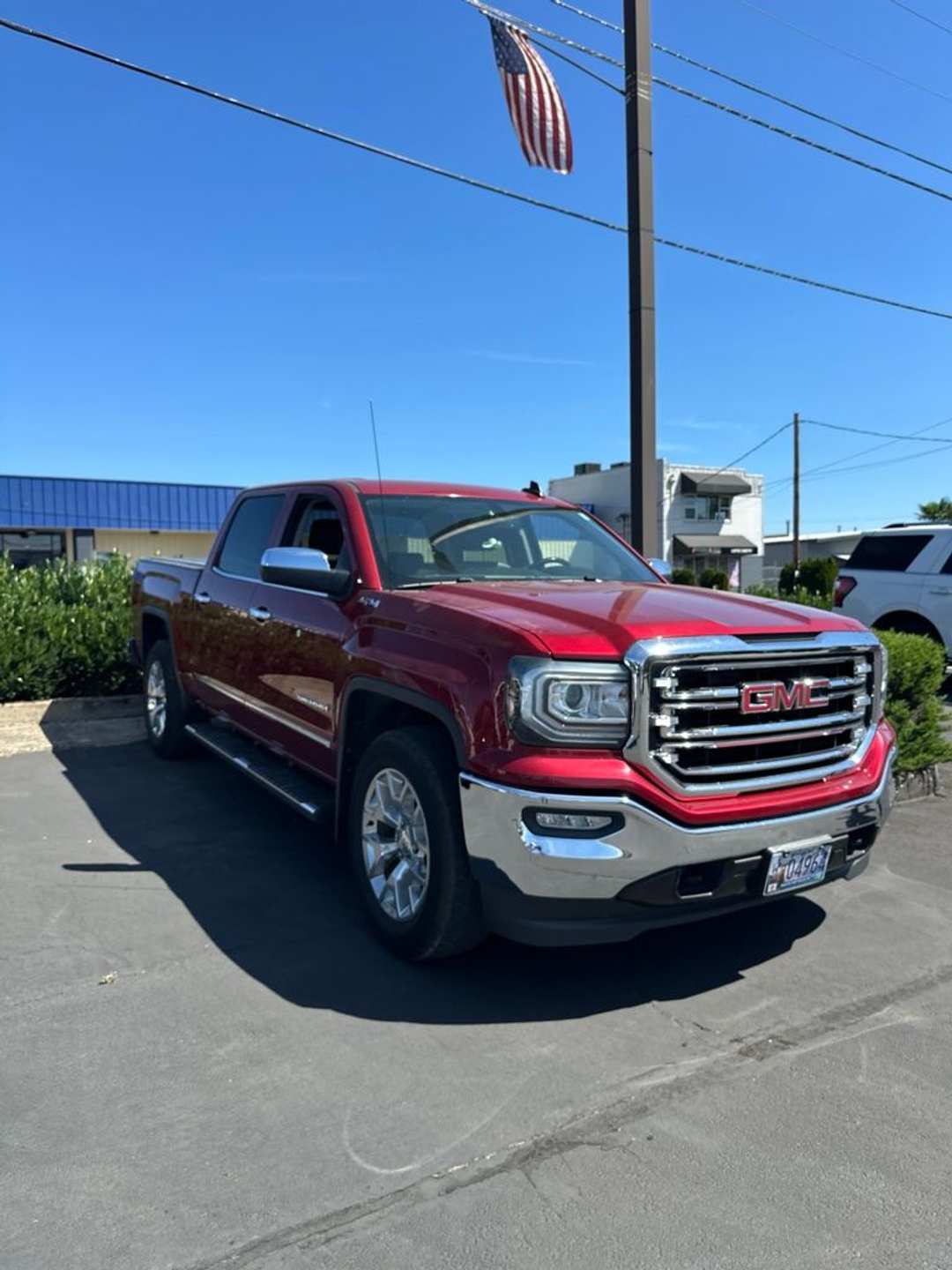 2018 GMC Sierra 1500 SLT - Image 2