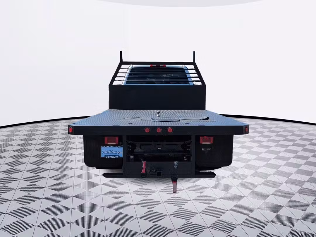 2022 Chevrolet Silverado 4500Hd - Image 3