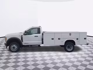 2024 Ford F-550Sd XL