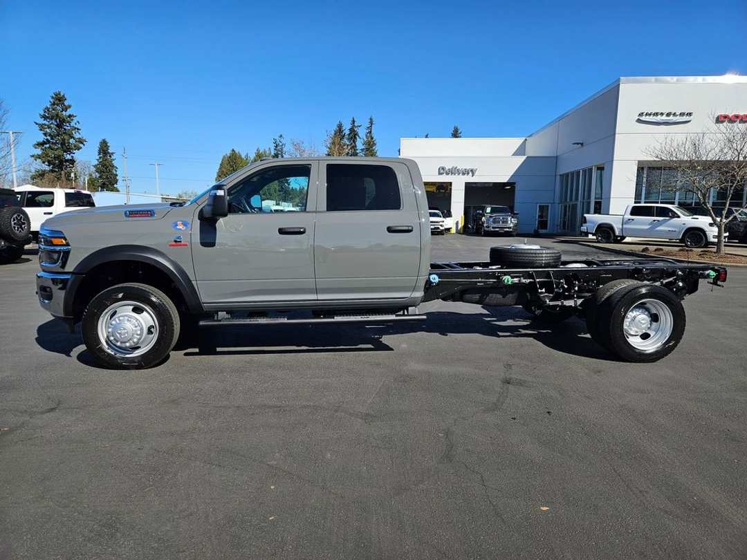 2026 Ram 5500Hd Tradesman - Image 2