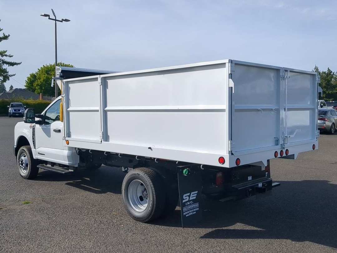 2024 Ford F-350Sd XL - Image 2