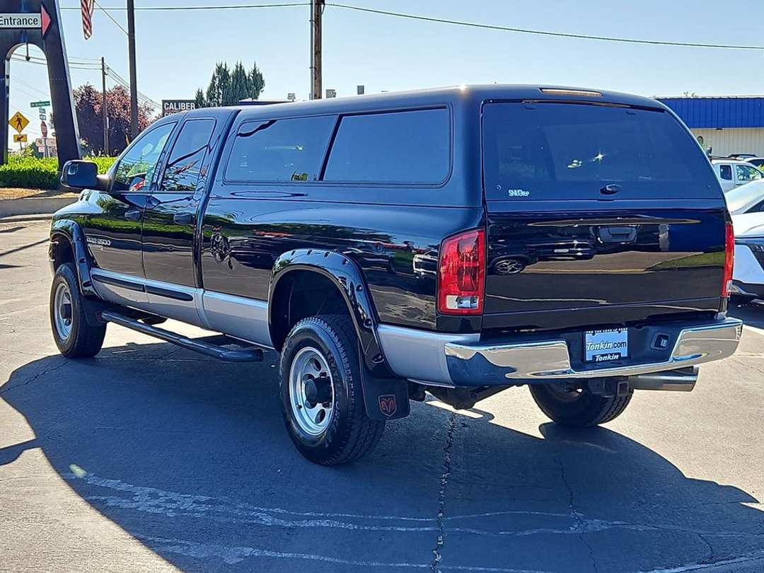2005 Dodge Ram 3500 SLT - Image 3