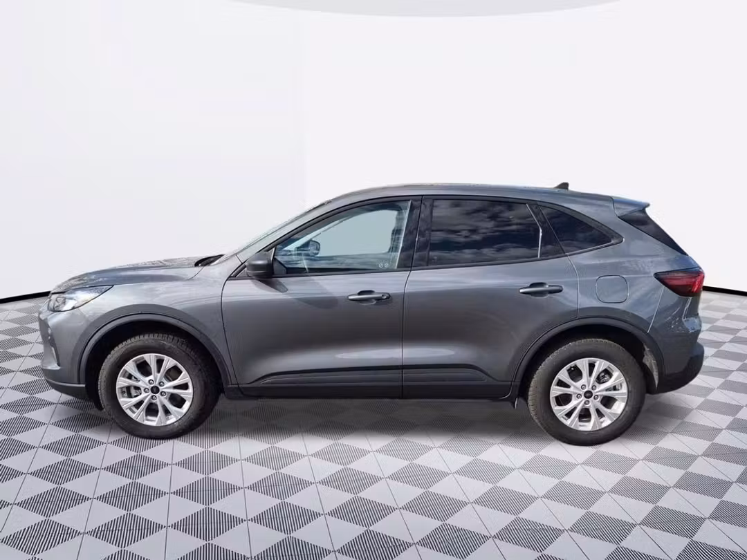 2025 Ford Escape Active - Image 2