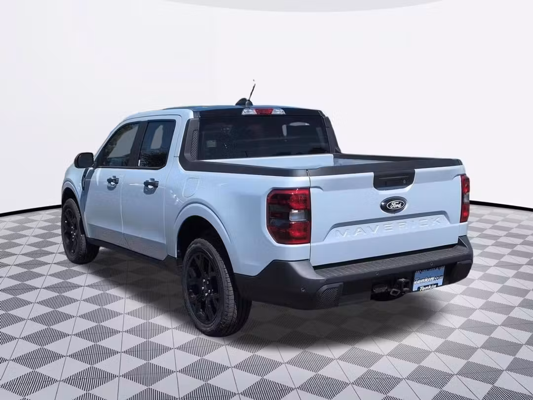 2026 Ford Maverick XLT - Image 2