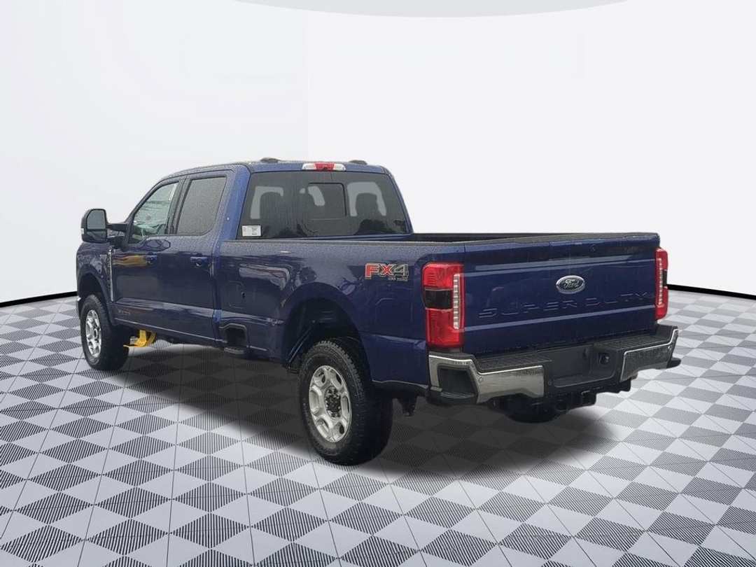 2026 Ford F-250Sd XLT - Image 2