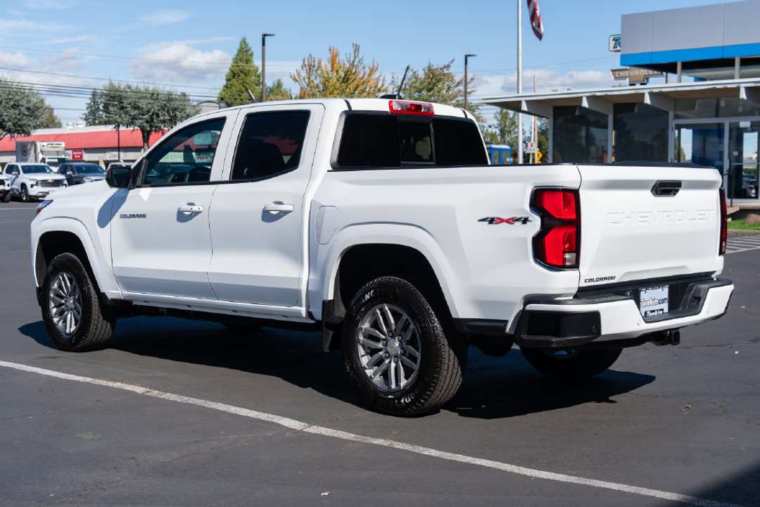 2026 Chevrolet Colorado LT - Image 3