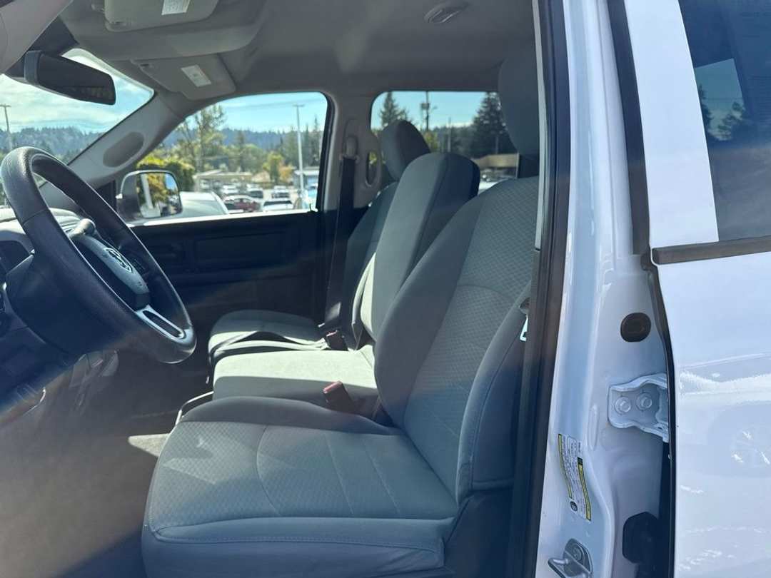 2018 Ram 2500 Tradesman - Image 3