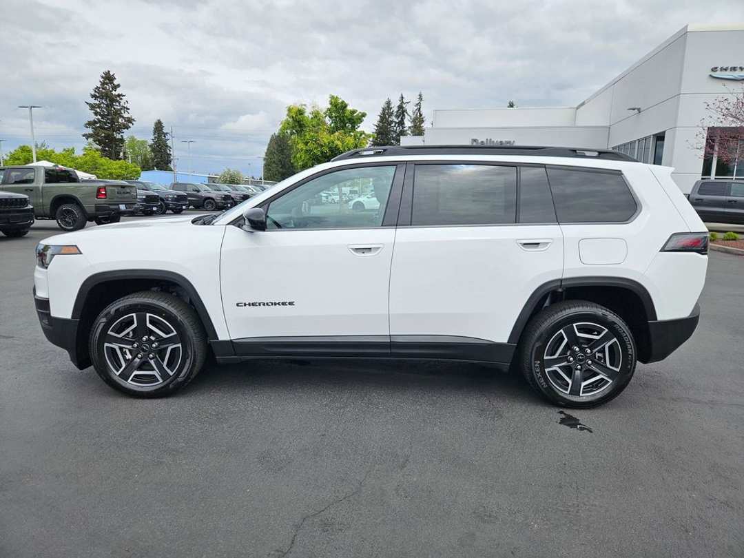 2026 Jeep Cherokee Laredo - Image 2