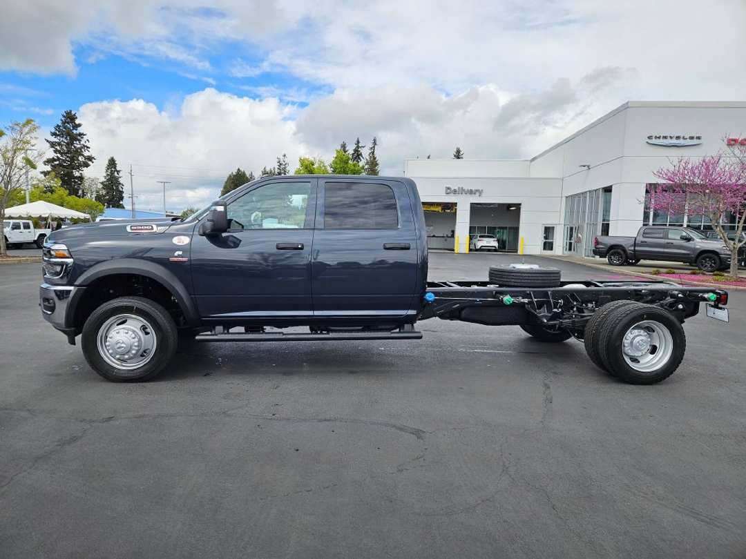 2026 Ram 5500Hd Tradesman - Image 2