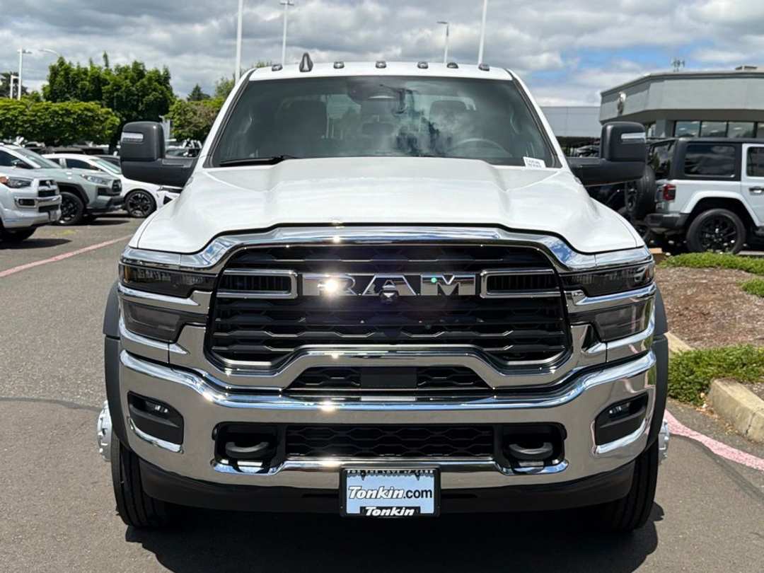 2026 Ram 5500Hd Tradesman - Image 2