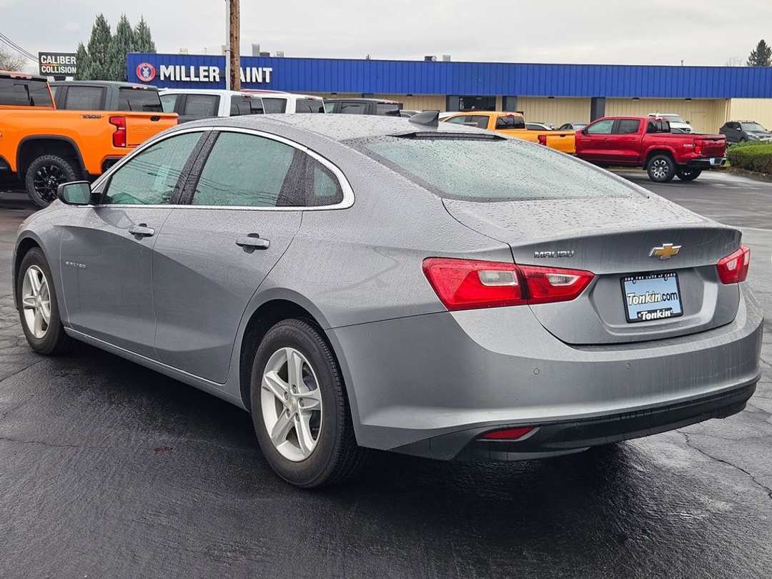 2025 Chevrolet Malibu LS - Image 3