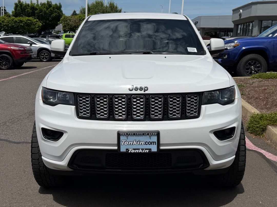 2018 Jeep Grand Cherokee Altitude - Image 2