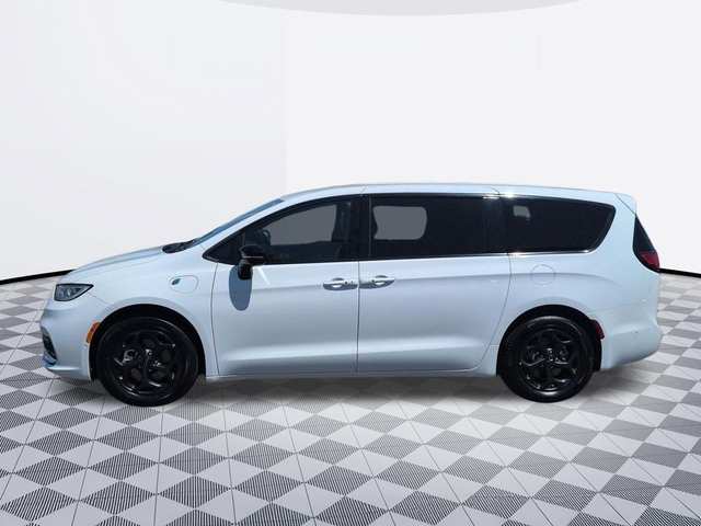 2024 Chrysler Pacifica Hybrid Select S Appearance